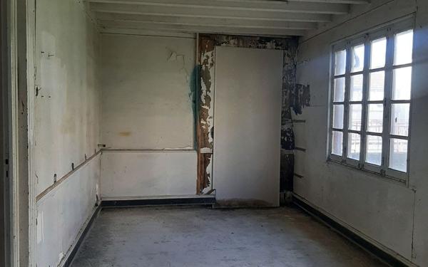 Maison à vendre    3 pièces •  Bout-du-Pont-de-Larn