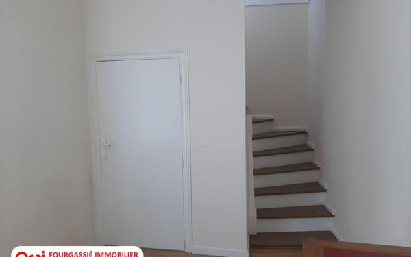 Maison à vendre    3 pièces •  Bout-du-Pont-de-Larn