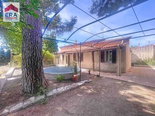 A VENDRE MARSEILLE 13014 ST JOSEPH MAISON TYPE 4 -STUDIO INDEPENDANT - JARDIN .