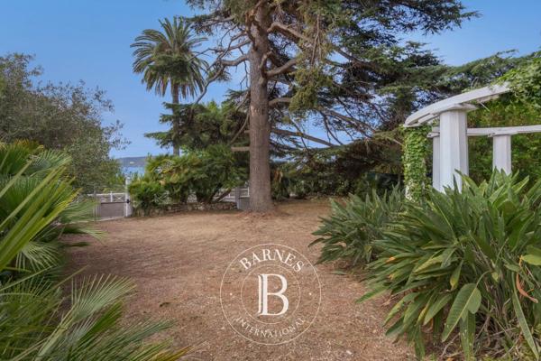 Toulon, Maison 11 Chambres -  350 m² à vendre