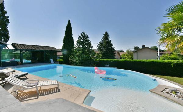 Maison 7 pièces à vendre à Péronnas 01960