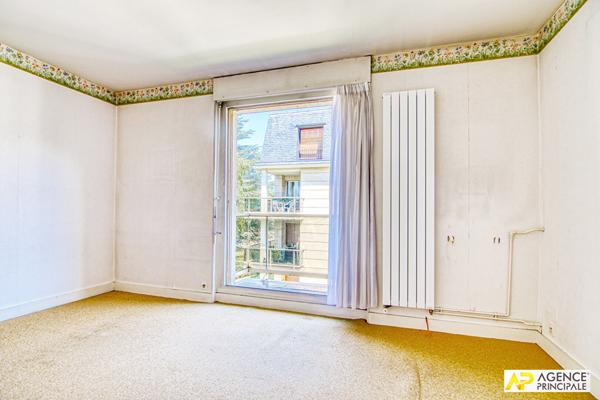 Versailles Rive-Droite Appartement 5 pièces 118 m² 2ème étage avec ascenseur, balcons, cave et parking €734 000 ** - Référence 25922