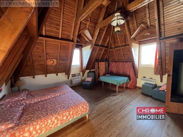 Vente                                                      Maison
                        
                     7 pièces                      136 m2                     à Marmande