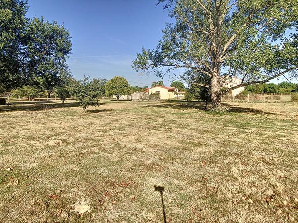 TERRAIN CONSTRUCTIBLE LABARTHE SUR LEZE 977m²