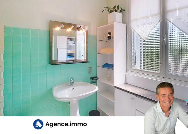 À vendre - Maison individuelle, 7 pièces située à Jonzac (17500)