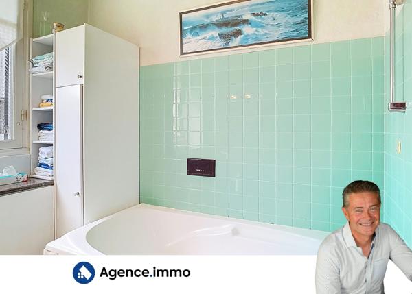 À vendre - Maison individuelle, 7 pièces située à Jonzac (17500)