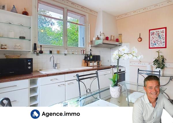 À vendre - Maison individuelle, 7 pièces située à Jonzac (17500)