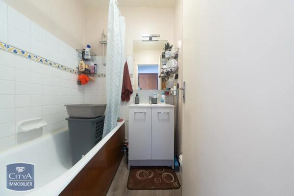 Appartement à vendre 1 pièce 32.67m² Mâcon (71000)