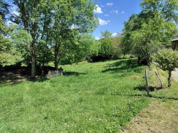 Terrain à vendre |  Montgauch |  830 m²