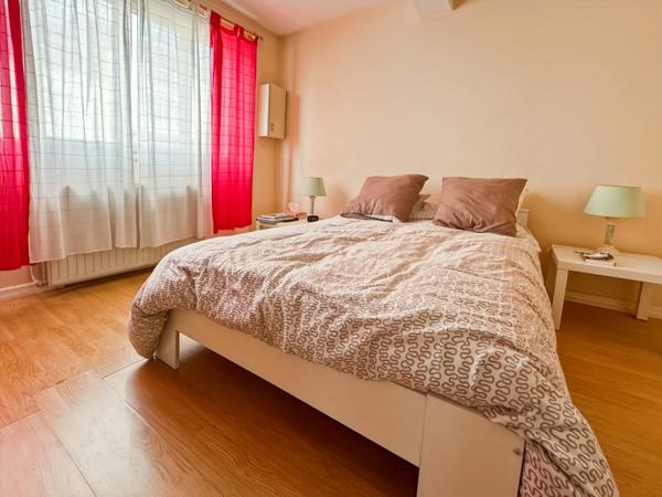 Maison de village - à vendre 7 pièces proche de LA CLAYETTE (71) - 185 m² - terrain 1235 m²