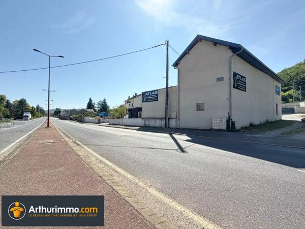 Location Local commercial 210 m2 à Bourgoin-Jallieu
