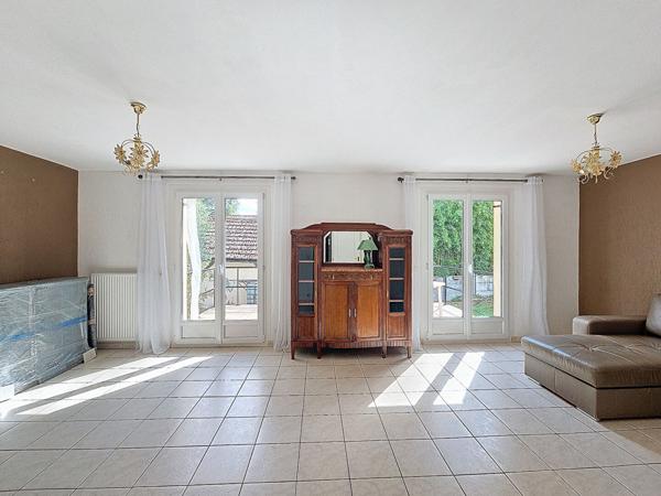 Maison Familiale Centre-ville de CHAMPLAN