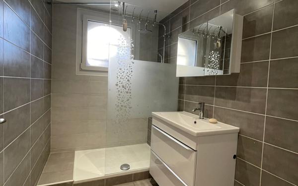 Appartement à vendre    4 pièces • 120 m2 Romans-sur-Isère