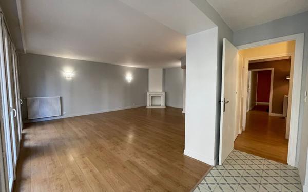 Appartement à vendre    4 pièces • 120 m2 Romans-sur-Isère