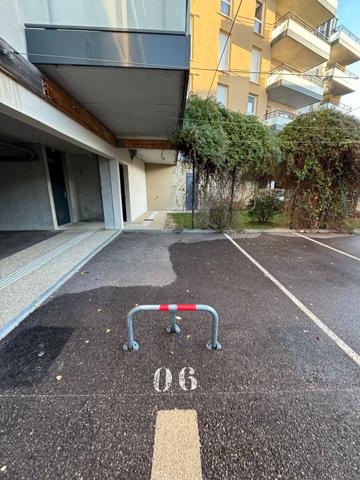 PLACE DE PARKING