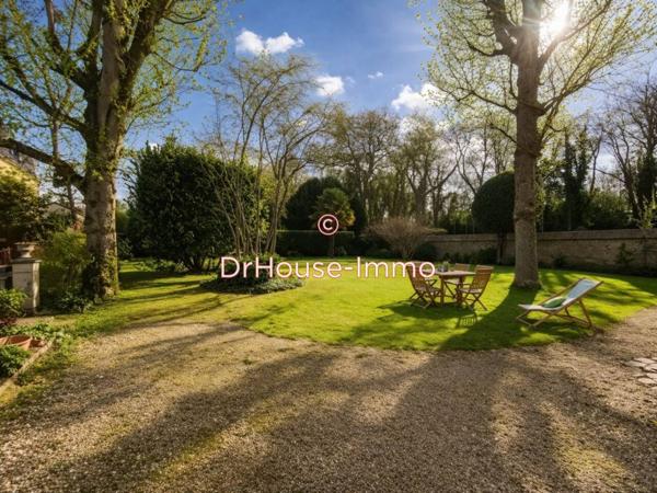 Maison à vendre 10 pièces de 329 m²