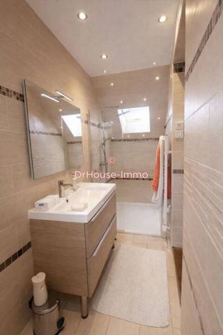 Maison à vendre 10 pièces de 329 m²