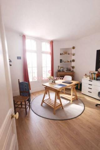 Maison à vendre 10 pièces de 329 m²