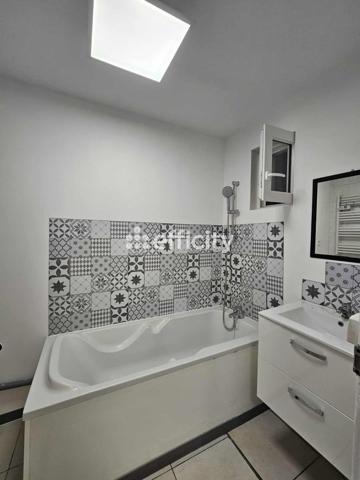 Maison 6 pièces - 70 m² Exclusivité efficity