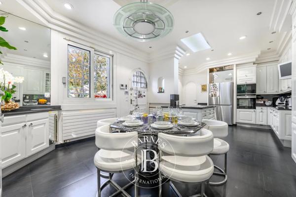 Nogent-sur-Marne, Maison 4 Chambres -  480 m² à vendre