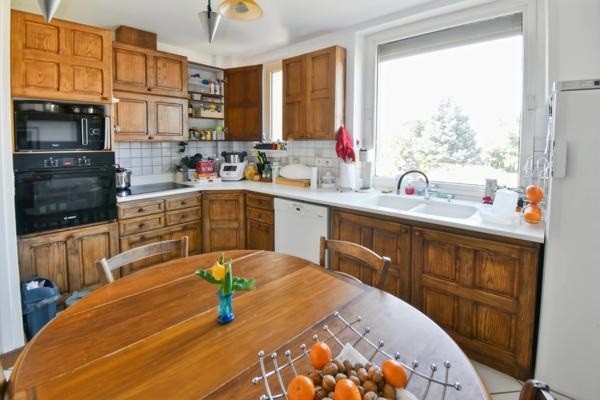 Propriete à vendre 9 pièces VERTAIZON (63)