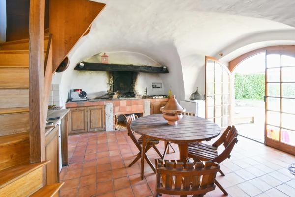 Propriete à vendre 9 pièces VERTAIZON (63)