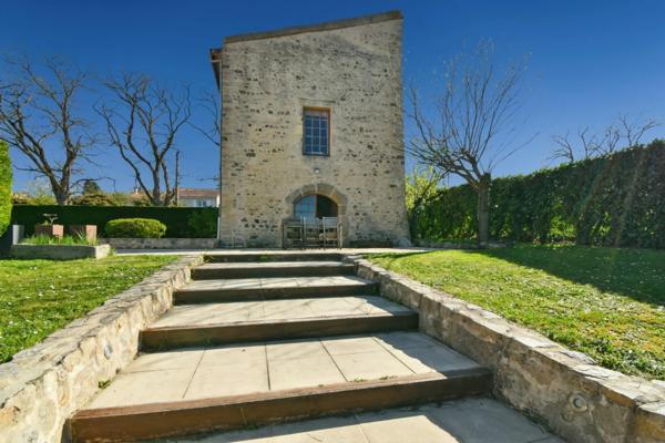 Propriete à vendre 9 pièces VERTAIZON (63)