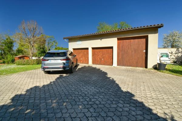 Propriete à vendre 9 pièces VERTAIZON (63)