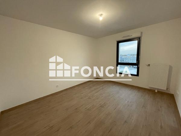 Location Appartement 3 pièces 74.13 m² - RUE LOUIS ARMAND ET EMILE FROISSART Reims 51100