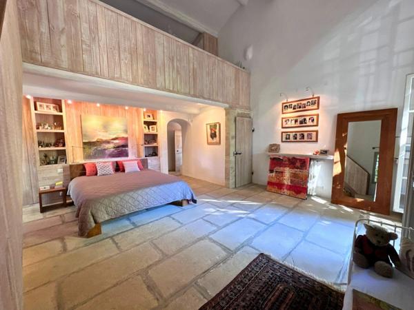 RARE : Offrez-vous une magnifique Propriete ( mas de 10 pièces et 2.6 hectares de parc ) aux portes de SOMMIERES (30)