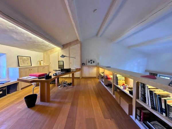 RARE : Offrez-vous une magnifique Propriete ( mas de 10 pièces et 2.6 hectares de parc ) aux portes de SOMMIERES (30)