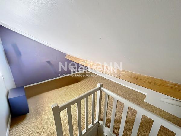 A vendre maison-appartement  en duplex à Fontenay Le Fleury avec garage et jardin-terrasse .
