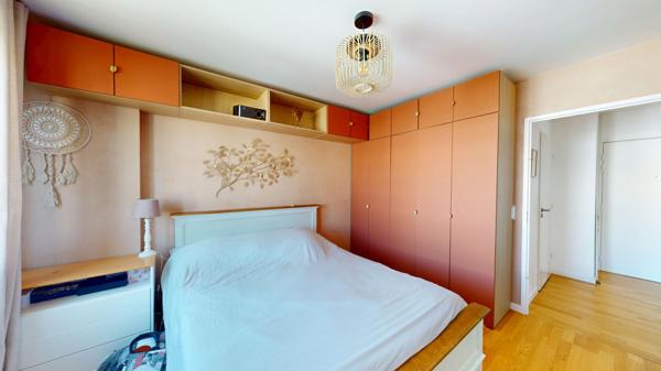 Appartement Chatenay Malabry 3 pièce(s) 72.81 m2 ; Terrasse 25m2 ; La Vallée ; T10 ; Commerces ; Ecoles ;