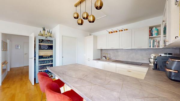 Appartement Chatenay Malabry 3 pièce(s) 72.81 m2 ; Terrasse 25m2 ; La Vallée ; T10 ; Commerces ; Ecoles ;