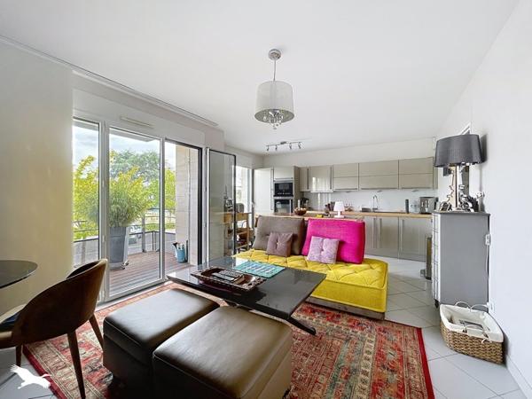 Appartement à vendre 265 500 € Saint-Cyr-sur-Loire 3 p 59,6 m² DPE C