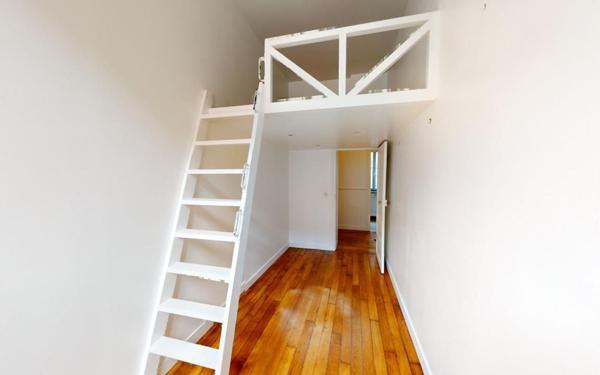 Appartement à vendre    4 pièces • 76,55 m2 Asnières-sur-Seine