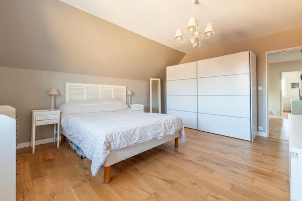 Maison 8 pièces - 202 m² Exclusivité efficity