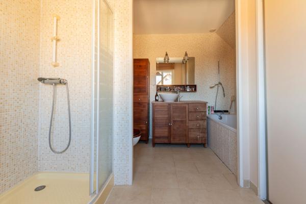 Maison 8 pièces - 202 m² Exclusivité efficity