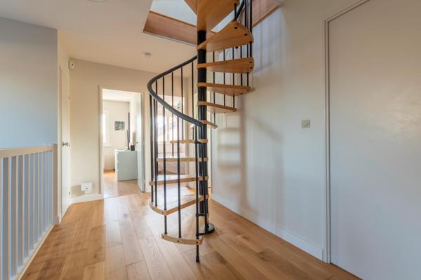 Maison 8 pièces - 202 m² Exclusivité efficity