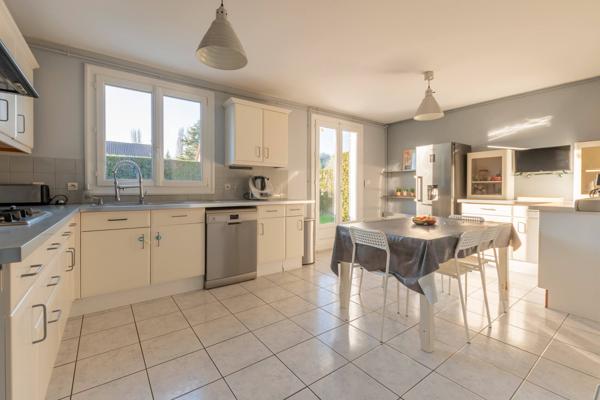 Maison 8 pièces - 202 m² Exclusivité efficity