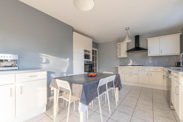 Maison 8 pièces - 202 m² Exclusivité efficity