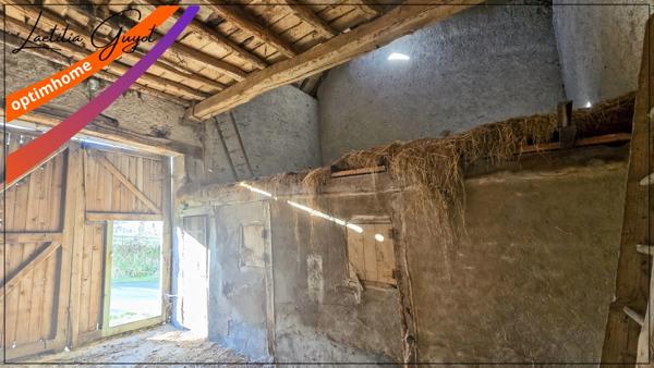 Maison à rénover avec grand terrain – Souvigny (03210)