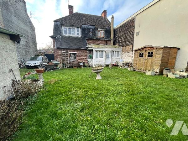 Charmante maison située en centre-ville.