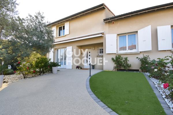 MAISON À VENDRE DE 6 PIÈCES DE 172,31 M²