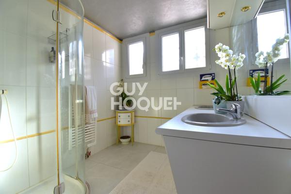 MAISON À VENDRE DE 6 PIÈCES DE 172,31 M²