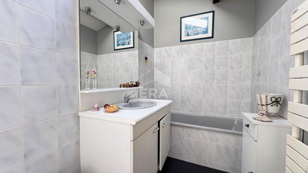 A vendre, centre ville de Périgueux (24000), superbe APPARTEMENT de 137 m2 avec TERRASSE et GARAGE