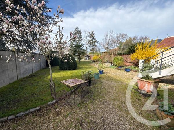 Maison à vendre  8 pièces - 217,87 m2 ST MAUR DES FOSSES - 94