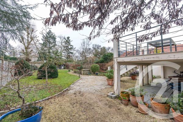 Maison à vendre  8 pièces - 217,87 m2 ST MAUR DES FOSSES - 94