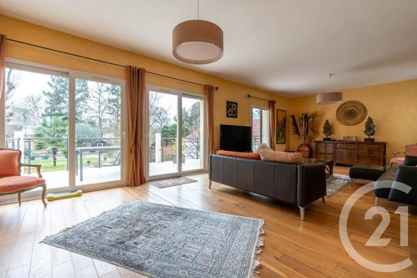 Maison à vendre  8 pièces - 217,87 m2 ST MAUR DES FOSSES - 94