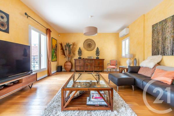Maison à vendre  8 pièces - 217,87 m2 ST MAUR DES FOSSES - 94